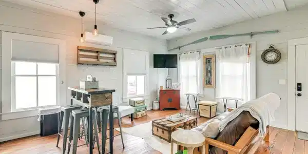 4107 Avenue M 1/2
