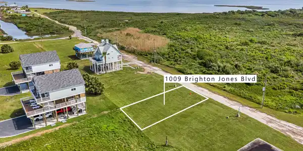 1009 Brighton Jones Boulevard