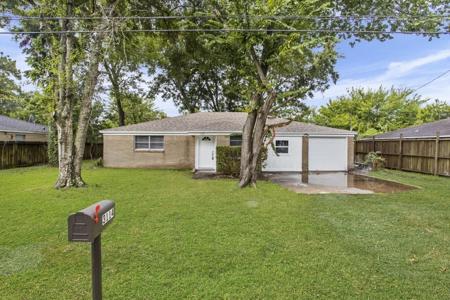 3114 Carolyn Street