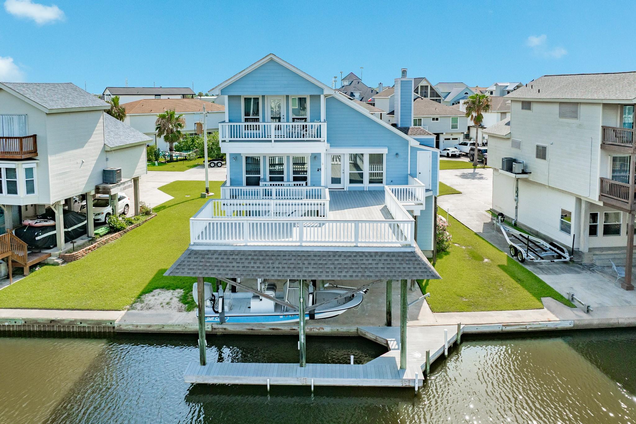Image 1: 325 Admiral Circle, a perfect 4 bedroom / 2 bath h