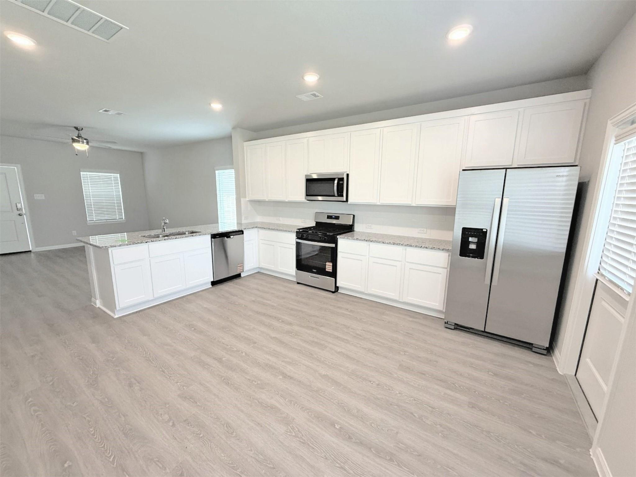 Image 4: Refrigerator included with acceptable offer.