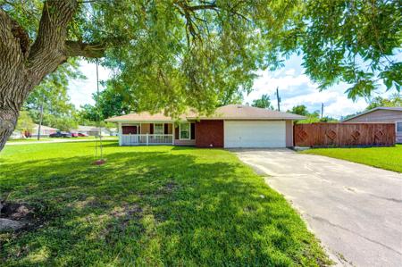 301 Meadow Lane