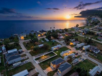 142 Flamingo Bight S