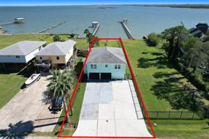 1643 Dick Bay Drive