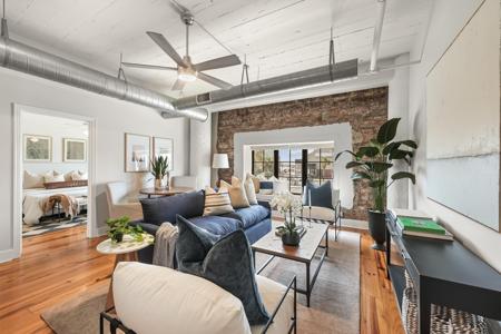 104 21St Avenue