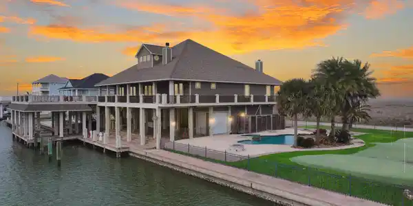 1239 Lagoon Drive