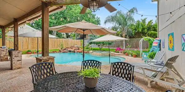 1623 Lake Bluff Drive