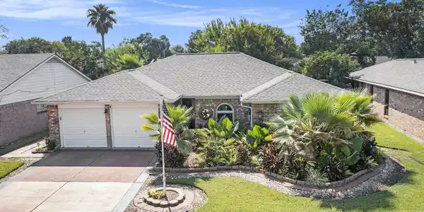 830 Seamaster Drive