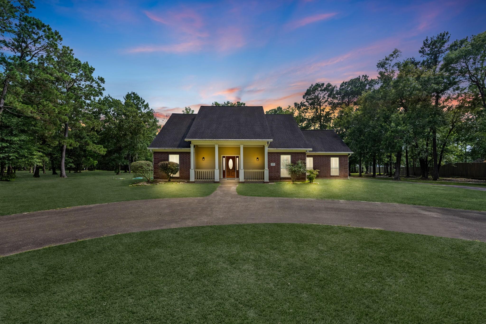 Image 1: Welcome to 205 Mohawk Lane