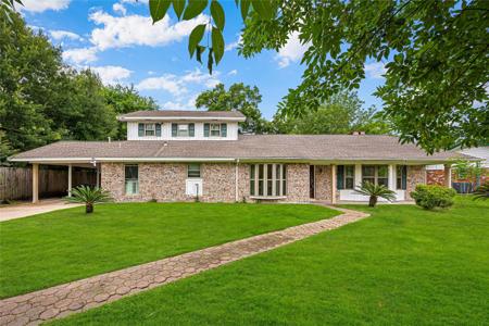 102 Crestway Drive