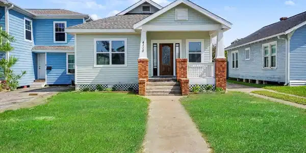 4110 Avenue T 1/2