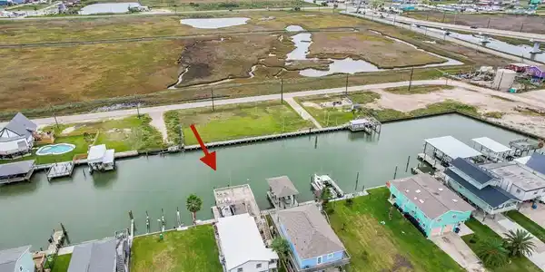 206 Pompano Lane Lane