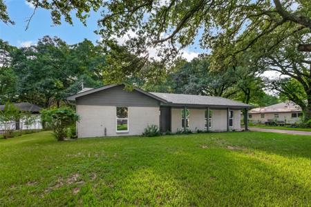 9 N Amburn Road