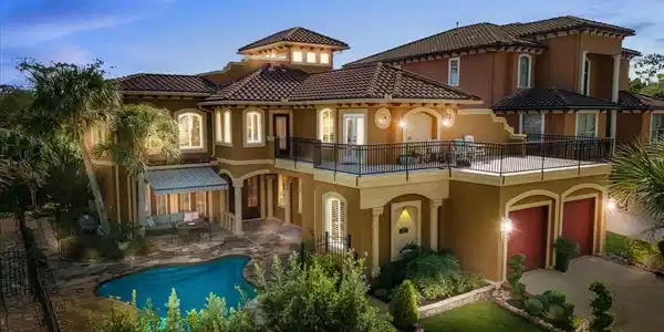 541 Villa Drive
