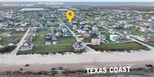 Image 2: Direct Beach Access