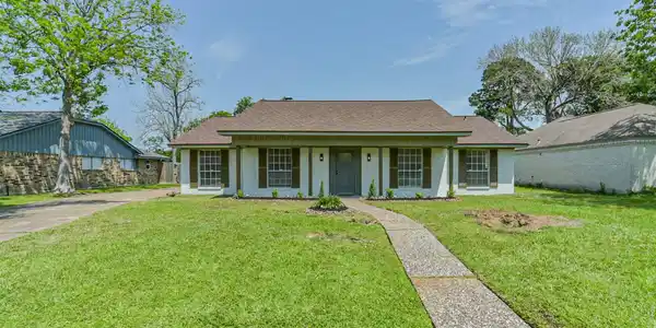 306 Red Bud Lane