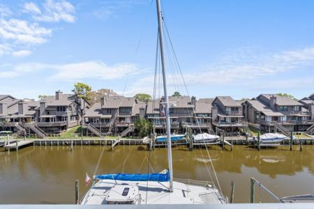 18205 Sandy Cove