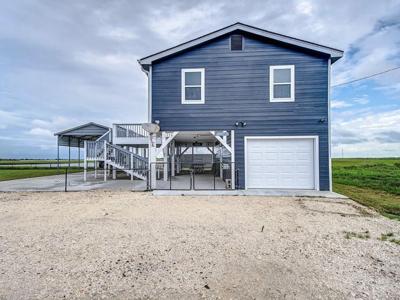 1256 E Canal Drive