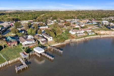 2418 Bay Oaks Harbor Drive