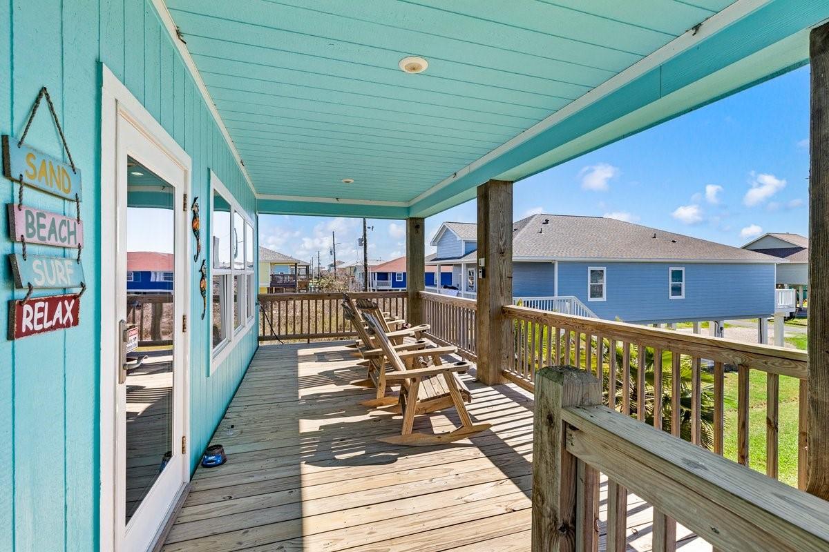 Image 4: Front Porch