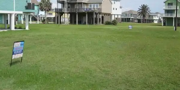 Image 2: Prime Terramar Beach lot.