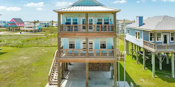 4609 Blue Water Highway