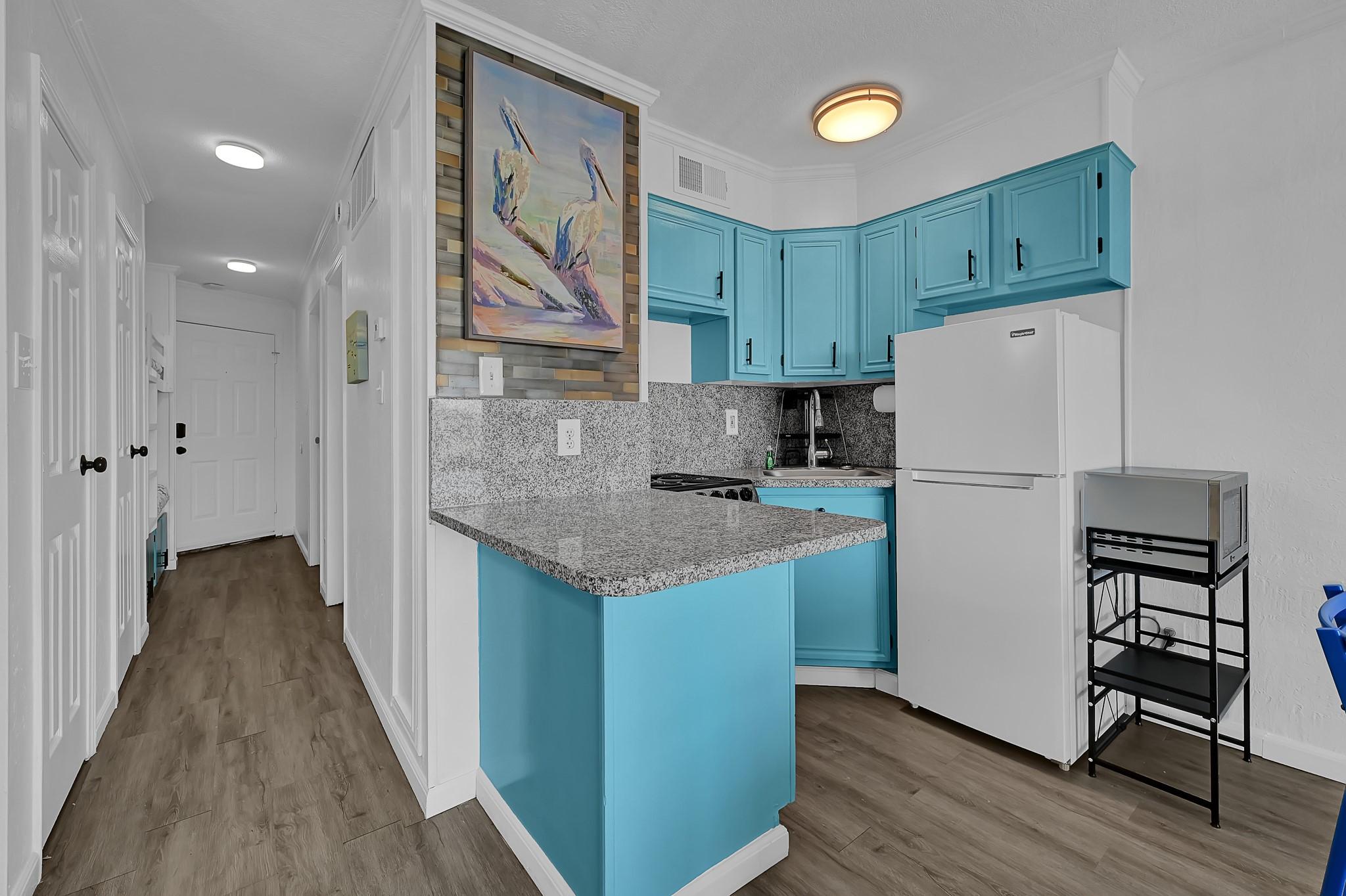 Image 2: Kitchen