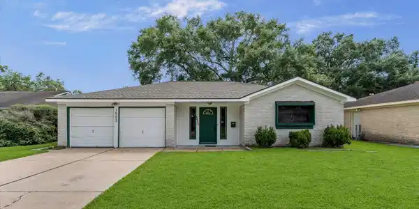16203 Rill Lane