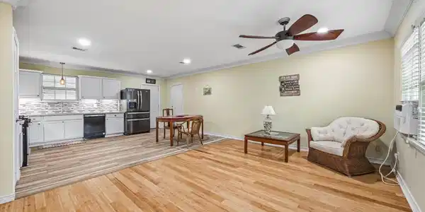 Image 2: Living Room