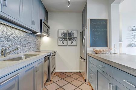1401 E East Beach Drive