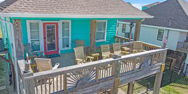 Image 2: Welcome to your Crystal Beach retreat! This vibran