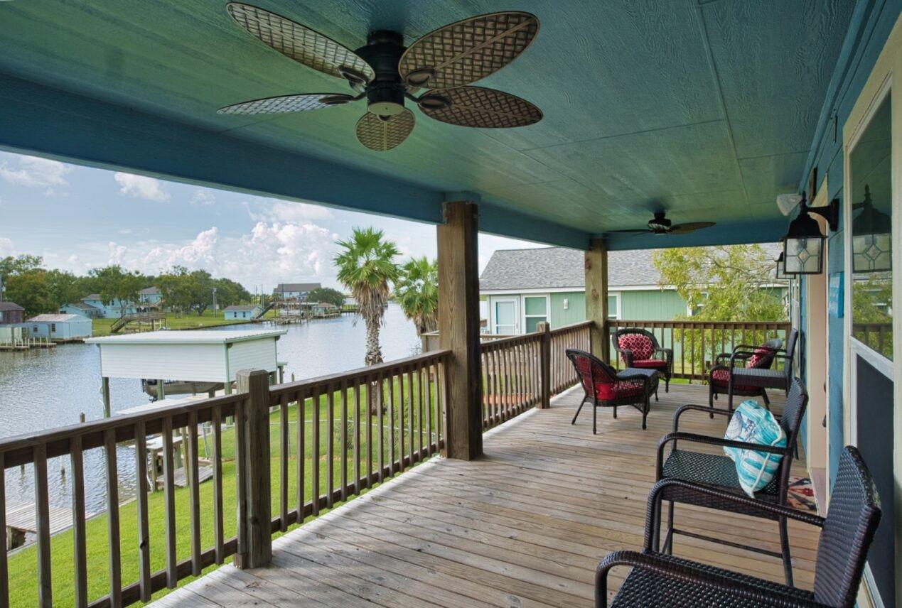 Image 4: Porch with great views