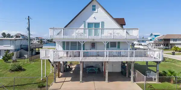 Image 2: Double Decker with a Loft.
