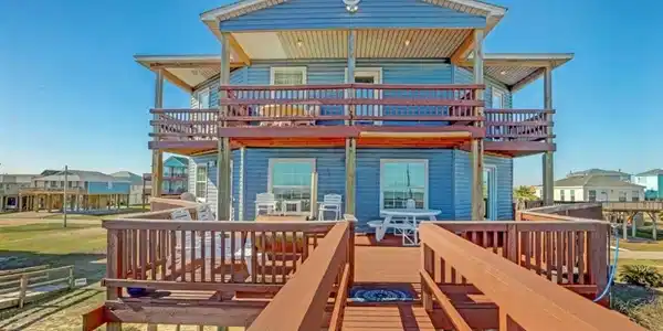 601 Wave Court