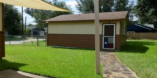 Image 4: Pathway to detached garage