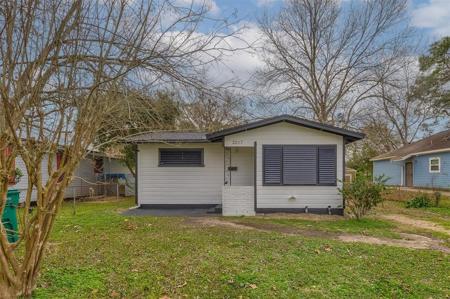2217 Boss Street