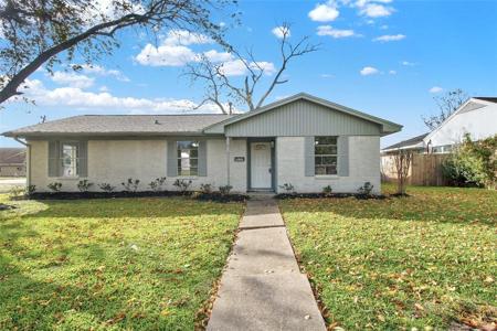 832 S 5th Street