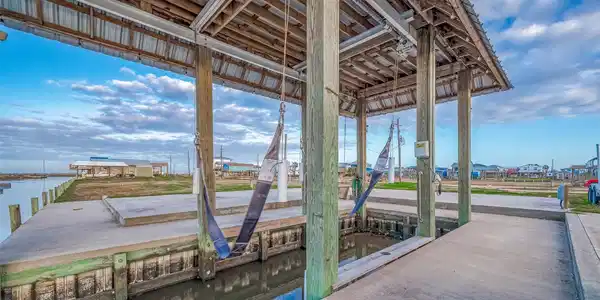 1107 Gator Point