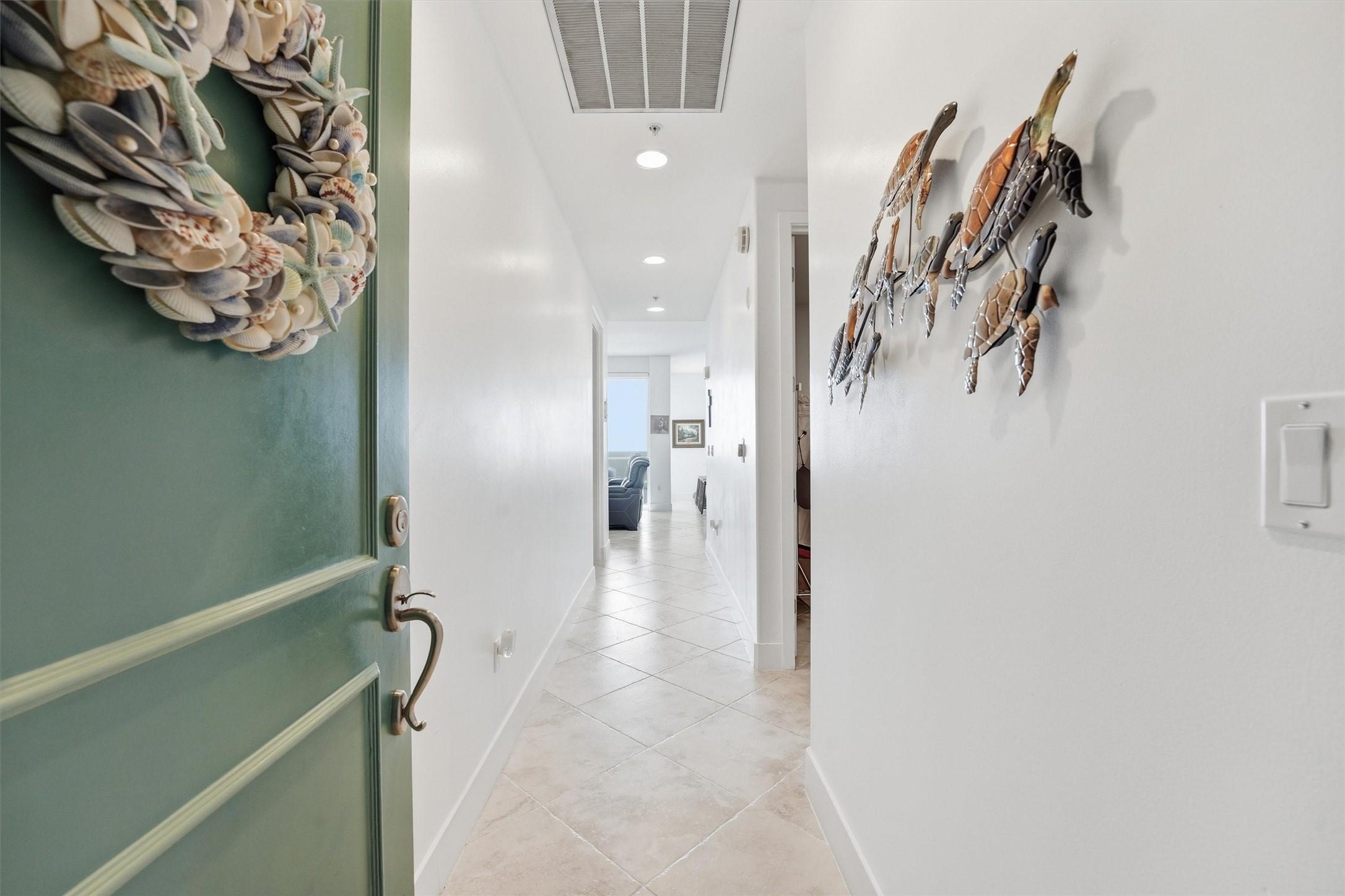 Image 2: Entrance to unit 616