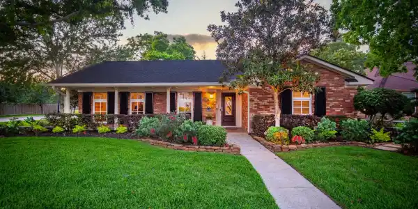 2503 Baycrest Drive
