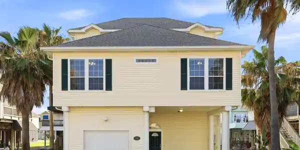 Image 2: Front of Home