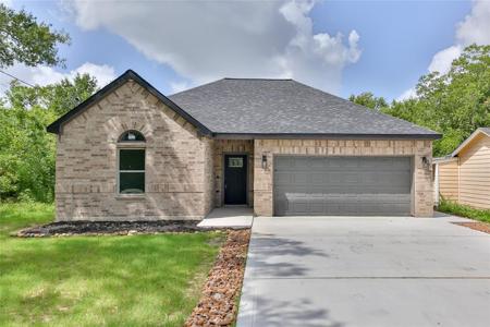 716 S Blackwell