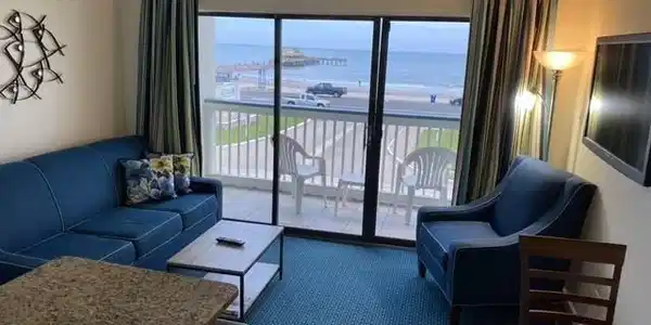 6102 Seawall Boulevard