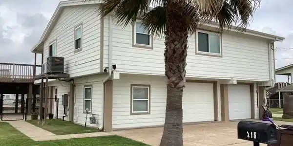 215 Barracuda Street