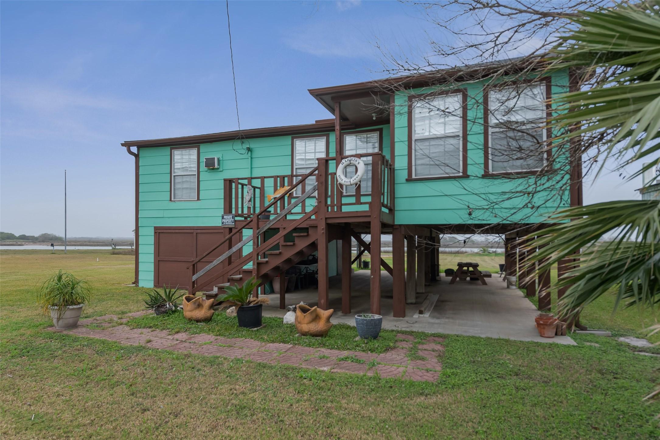 Image 1: Welcome to 1725 CR 441d, Brazoria!