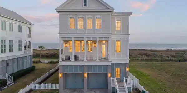 2409 E Seaside Drive
