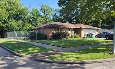 2002 Florida Street