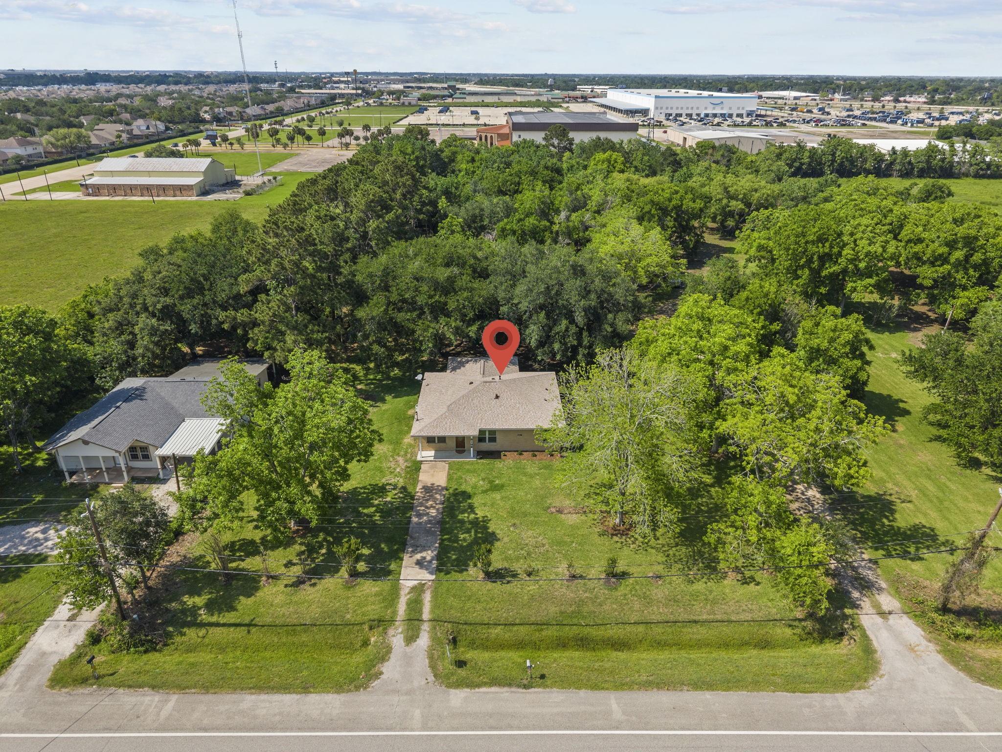Image 4: 3/1.5 and 1 acre! Surrounding acreage also for sal