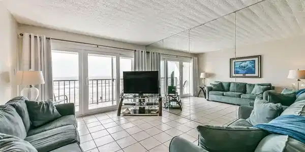 7310 Seawall Boulevard