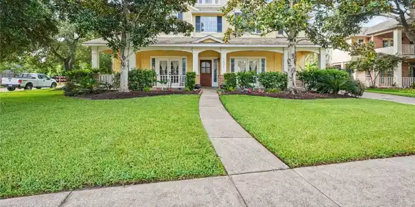 1626 Old Orchard Lane